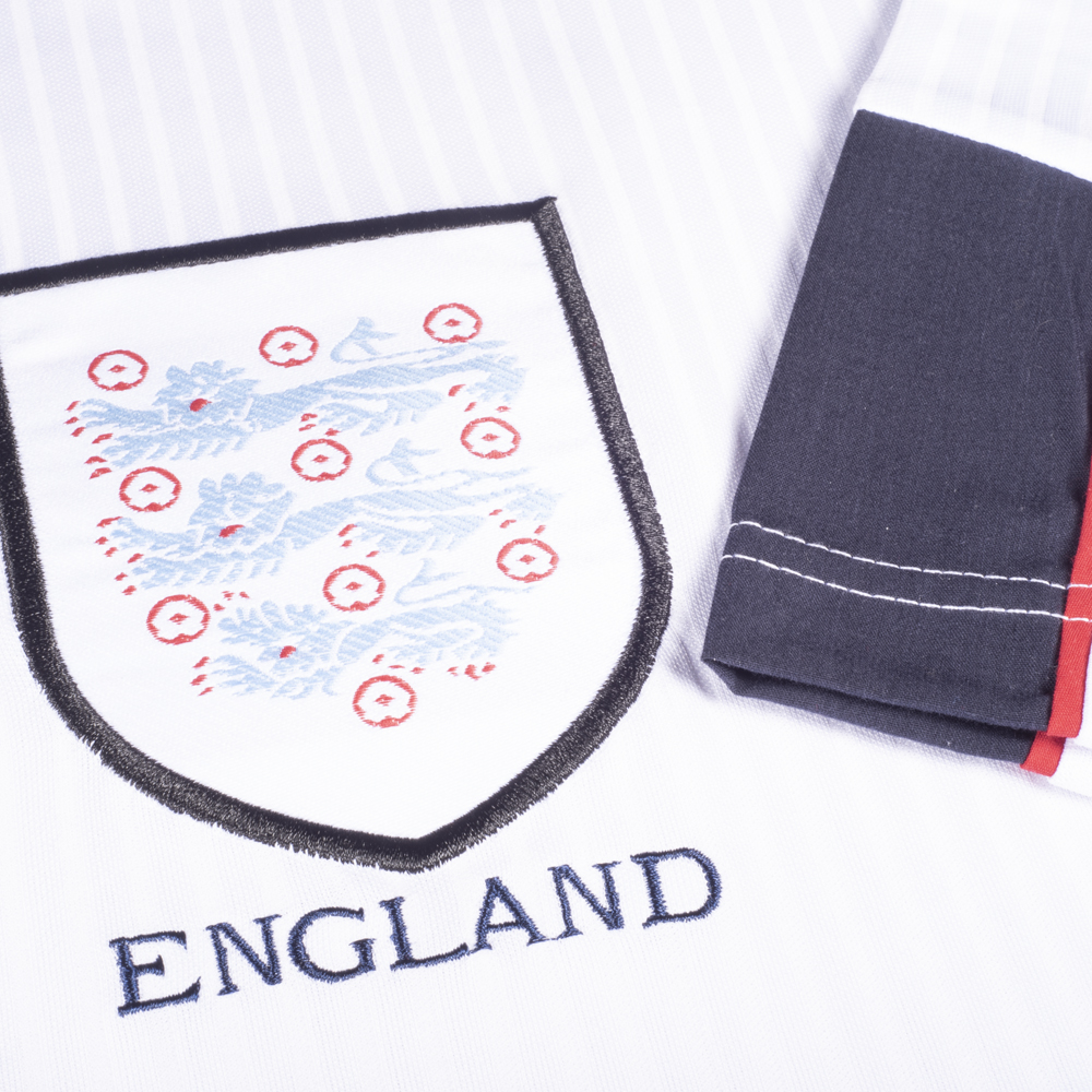 Maillot Collector Shearer #9 Taille L Maillot Angleterre 1998 Shearer #9 Taille L Neuf Avec étiquette - Vintage Football Kingdom Maillot Nice Maillot Collector Shearer #9 Taille L Maillot Angleterre 1998 Shearer #9 Taille L Neuf Avec étiquette - Vintage Football Kingdom Maillot Nice