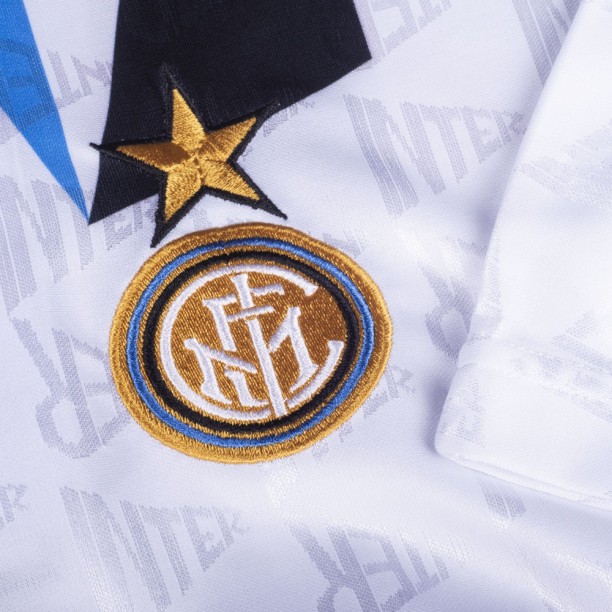 Internazionale 1992 Away shirt badge and sleeve