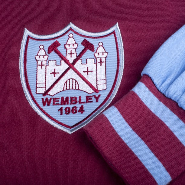 West Ham United 1964 FA Cup Final No6 Retro Shirt badge and sleeve