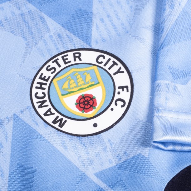 Manchester City 1989 shirt badge and sleeve