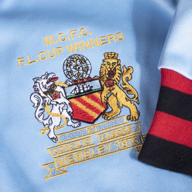Manchester city track jacket sleeve