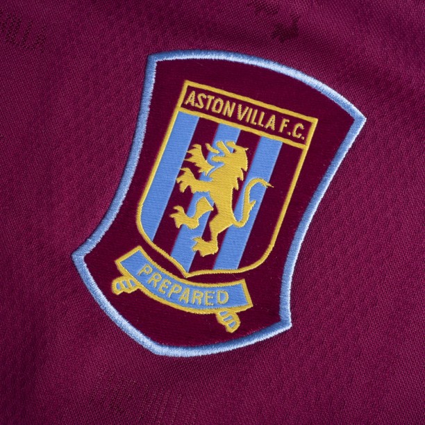 Aston Villa 1996 Retro Football Shirt  badge