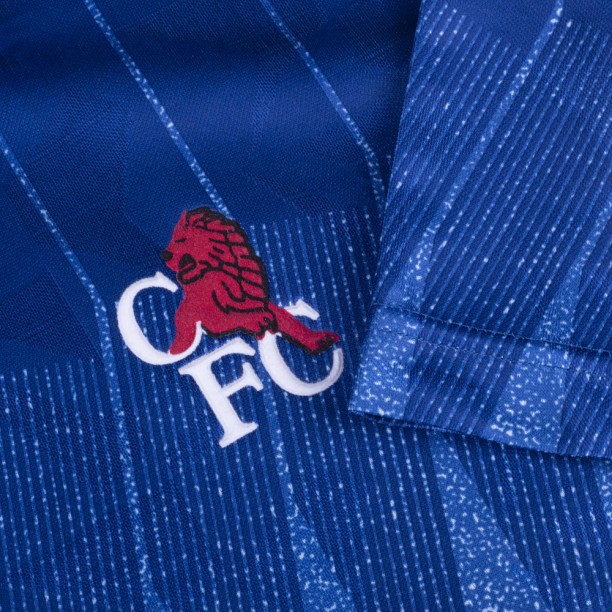 Chelsea 1990 Retro Football Shirt sleeve and badge