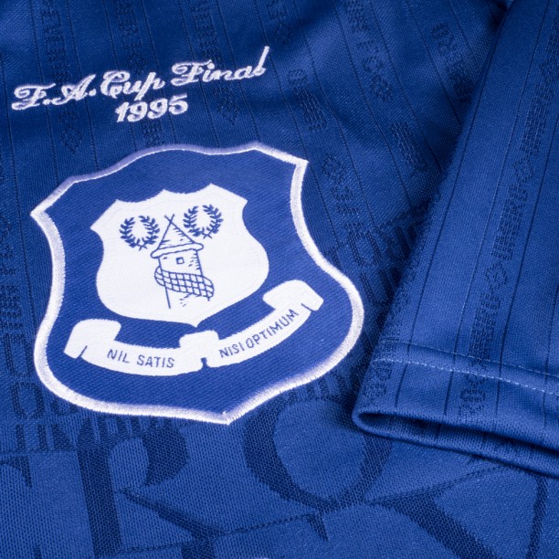 Everton 1995 Home FA Cup Retro Shirt  - Badge and Sleeve