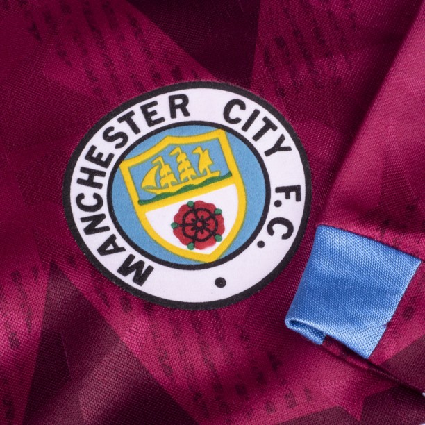  Manchester City 1989 Away Retro Football Shirt badge and sleeve