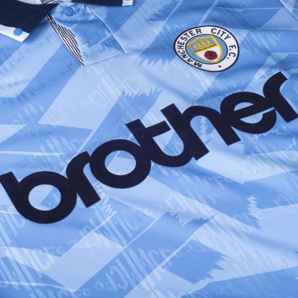 Manchester City 1992 Retro Football Shirt sponsor