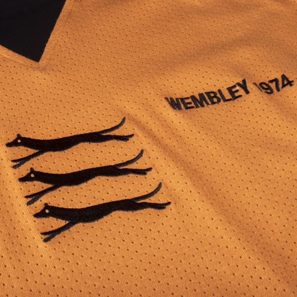Wolves 1974 League Cup Final shirt  badge