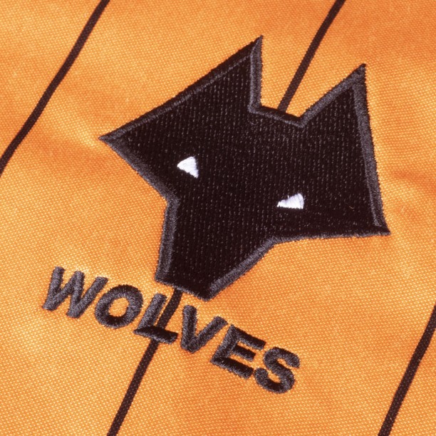 Wolverhampton Wanderers 1982 shirt  badge
