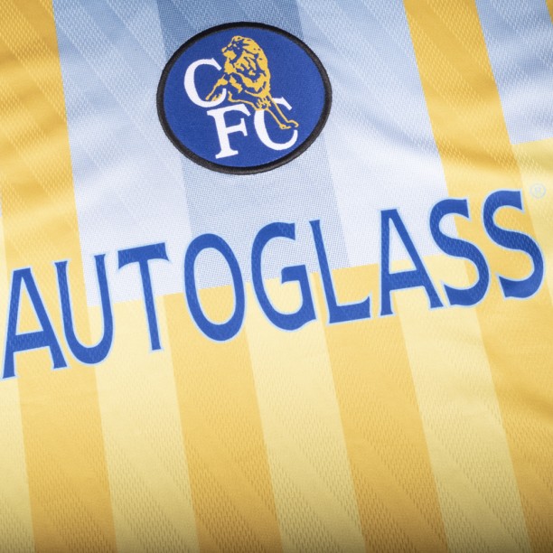 Chelsea 1998 Away Retro Football Shirt  sponsor