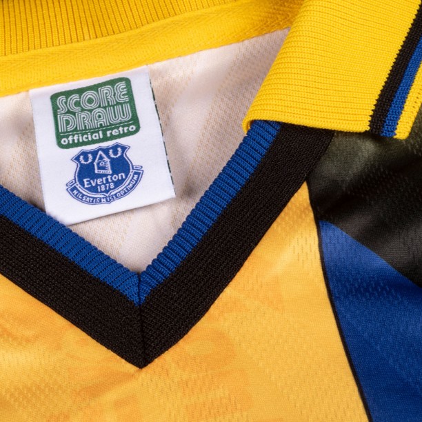 Everton 1996 Away shirt collar