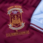  West Ham United 1994 No6 Retro Football Shirt badge and sleeve